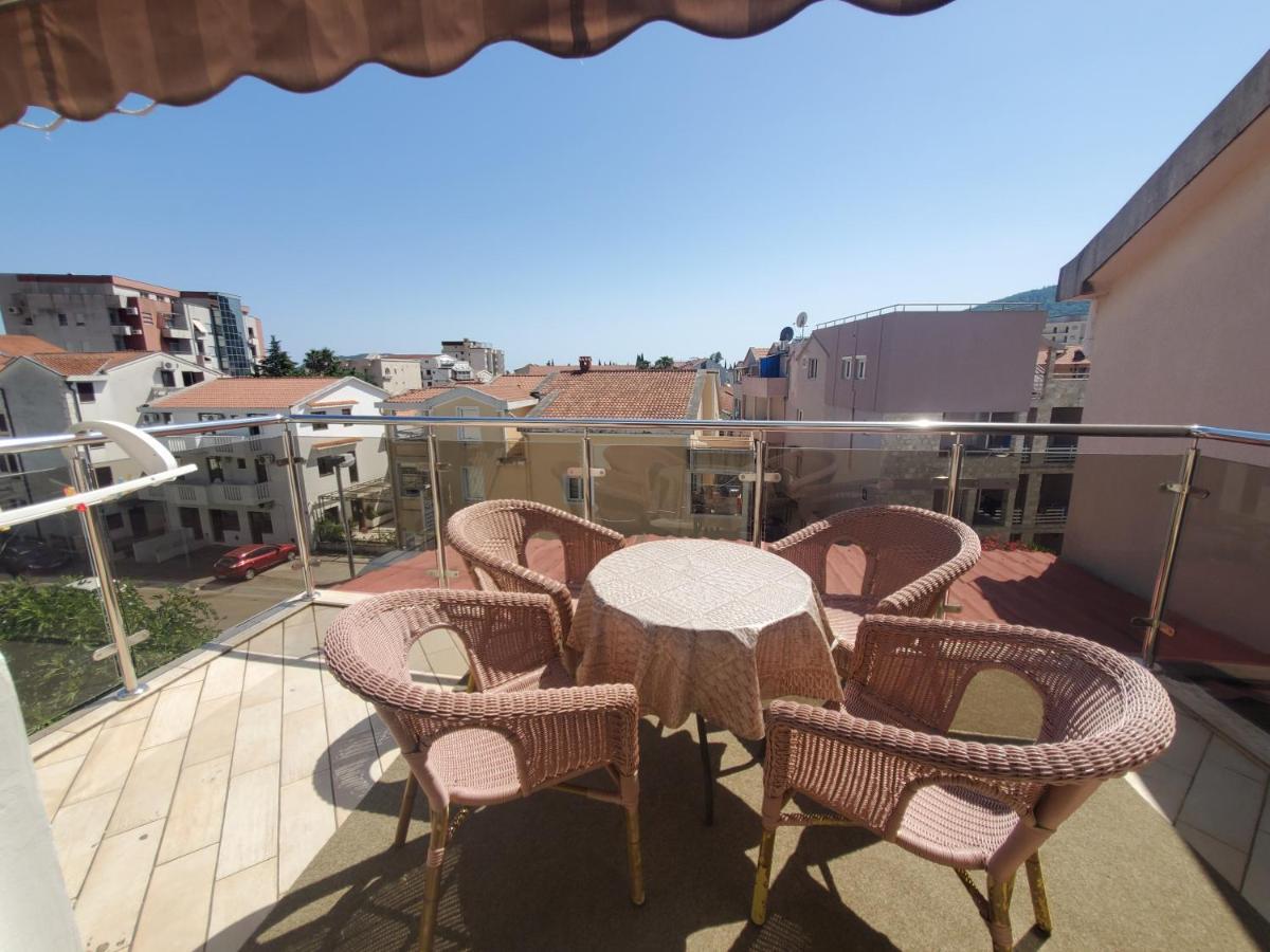 בודווה Egon Apartments מראה חיצוני תמונה