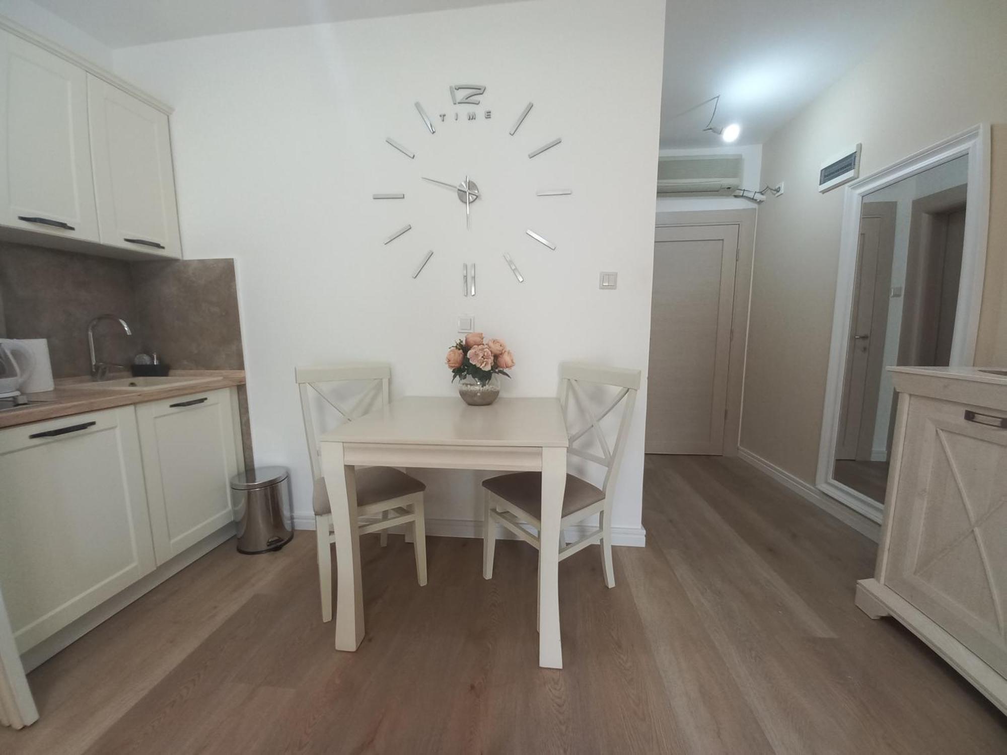 בודווה Egon Apartments מראה חיצוני תמונה