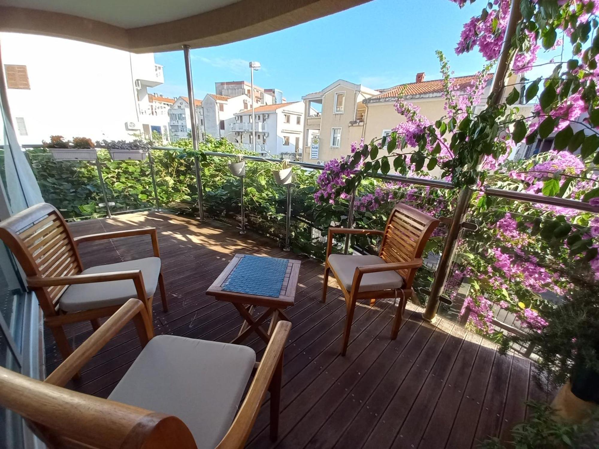 בודווה Egon Apartments מראה חיצוני תמונה