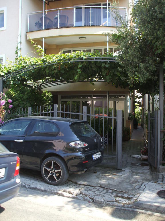 בודווה Egon Apartments מראה חיצוני תמונה